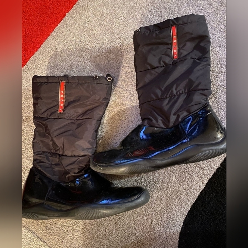 Prada girl's kids Black Boots PatentLeather Size 33